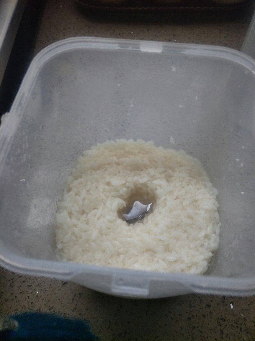 美的面包机做米酒（再也不用去超市买米酒了）
