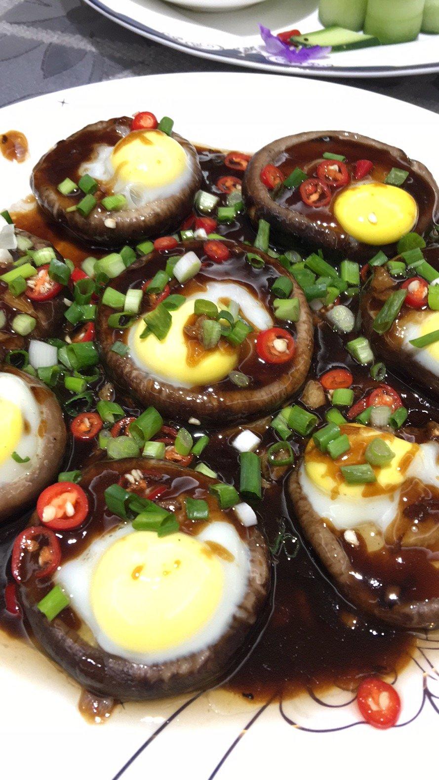 【香菇蒸鹌鹑蛋】