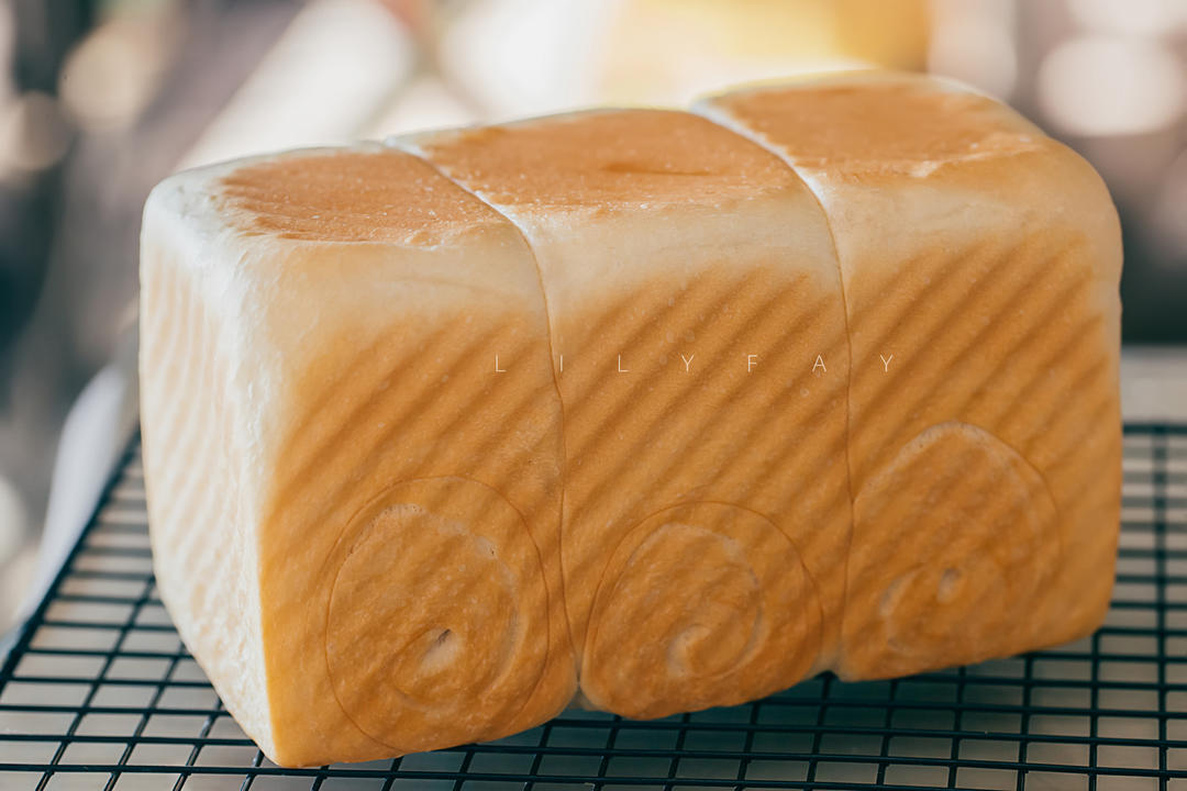 一次发酵波兰种椰浆手撕白吐司（拥有完美黄金线）B60的做法