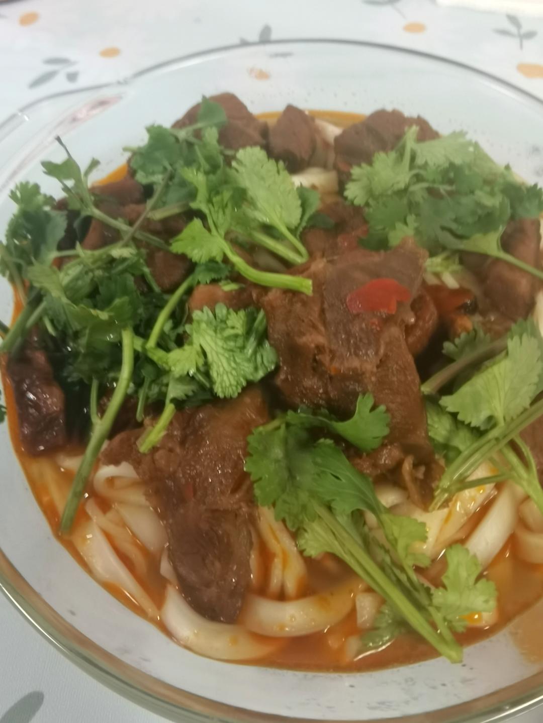 曼食慢语丨红烧牛肉面