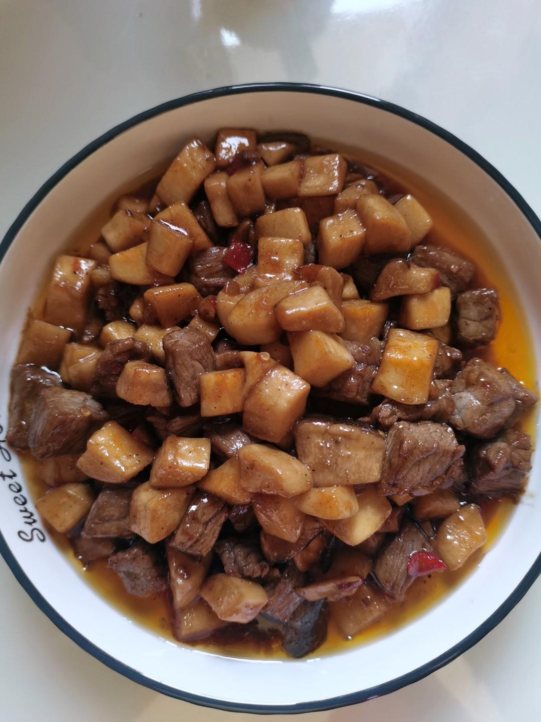 家常菜~杏鲍菇烧牛肉粒