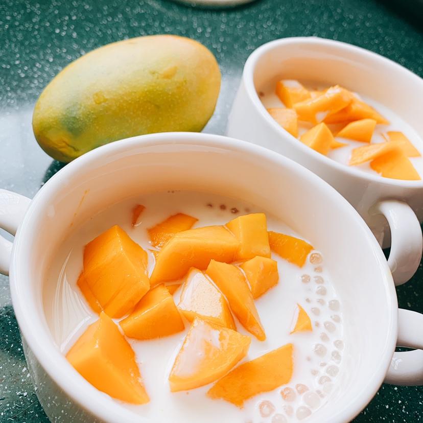 芋圆芒果椰汁西米露