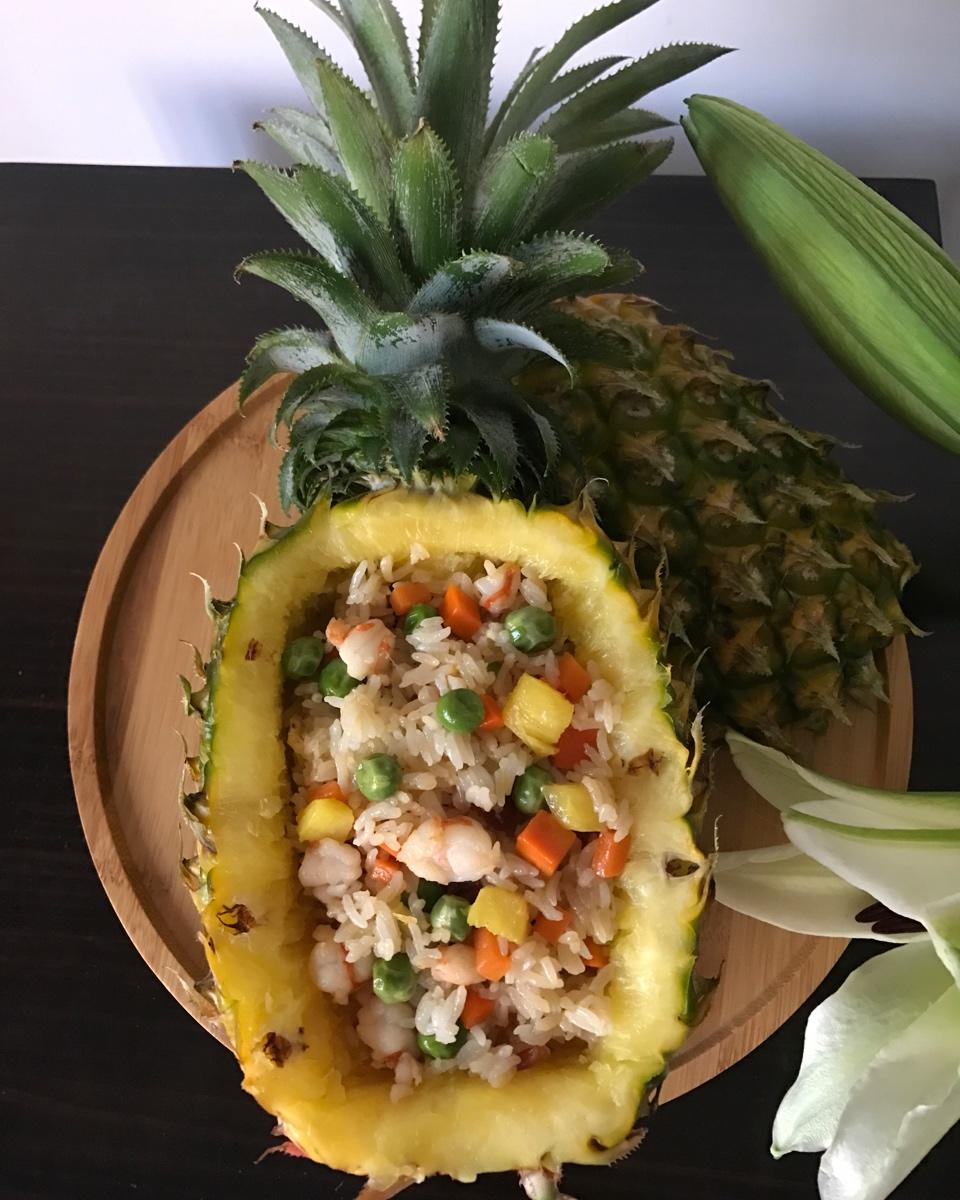 虾仁菠萝炒饭