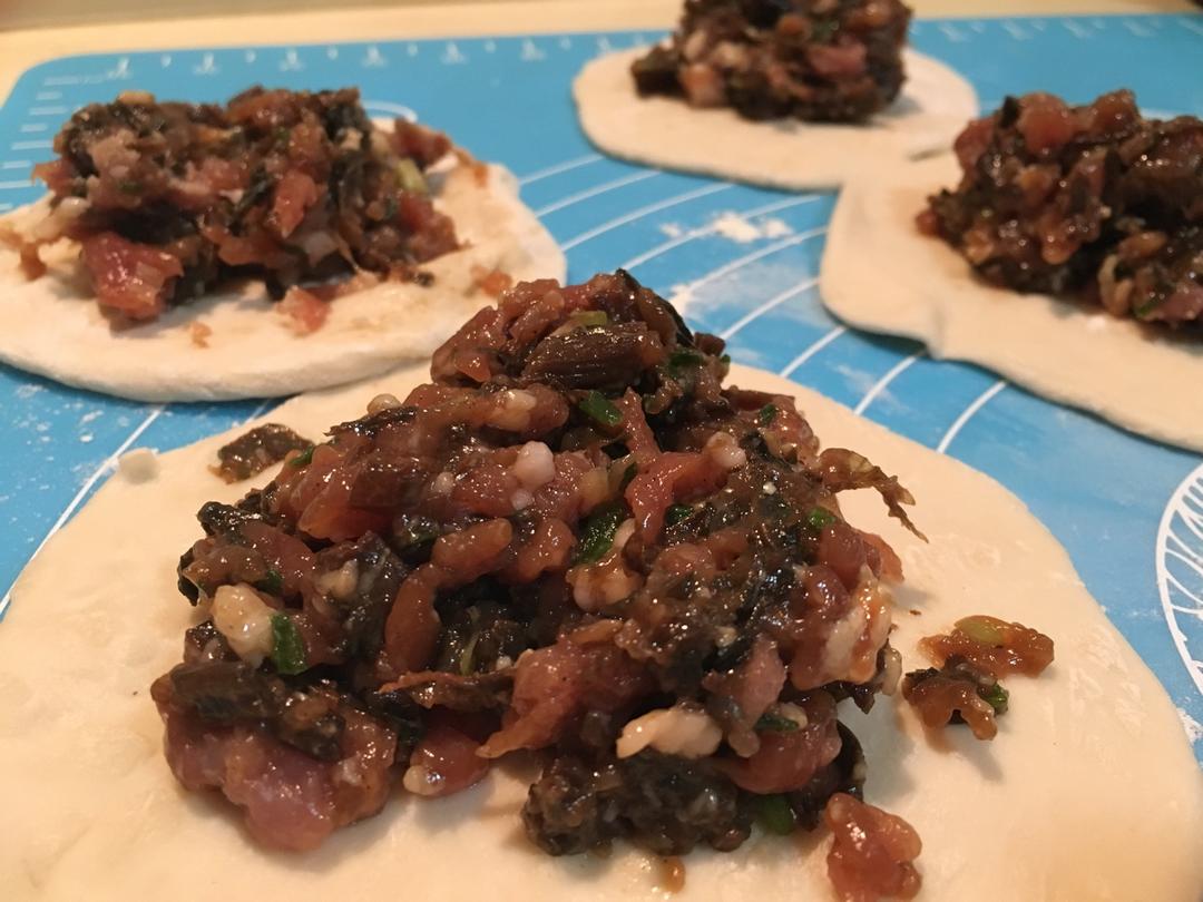 梅干菜猪肉烧饼