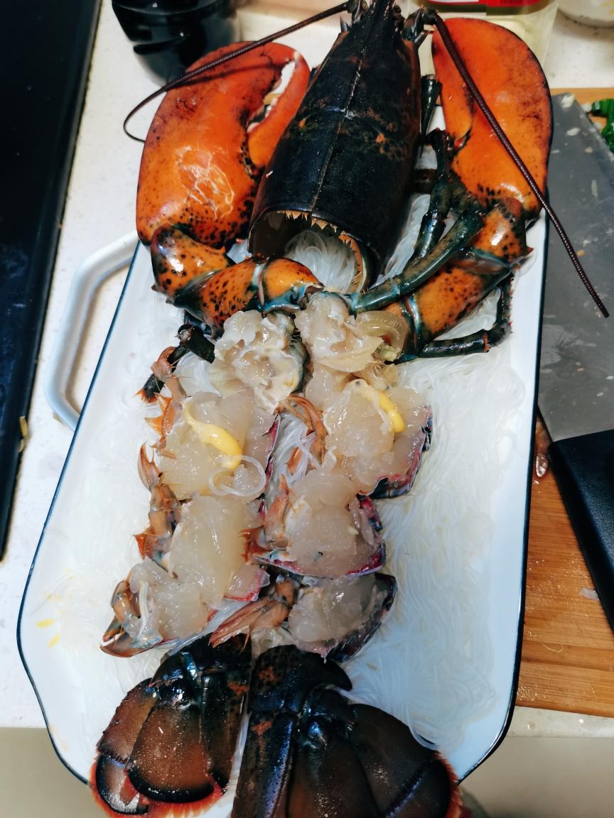 蒜蓉粉丝蒸波士顿龙虾