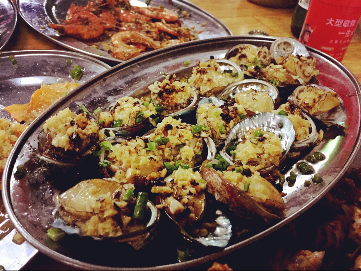 蒜蓉粉丝蒸鲍鱼