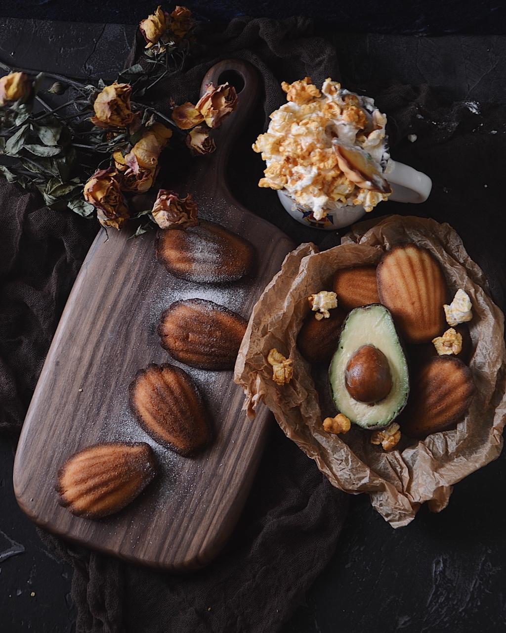 玛德琳（蓝带方）