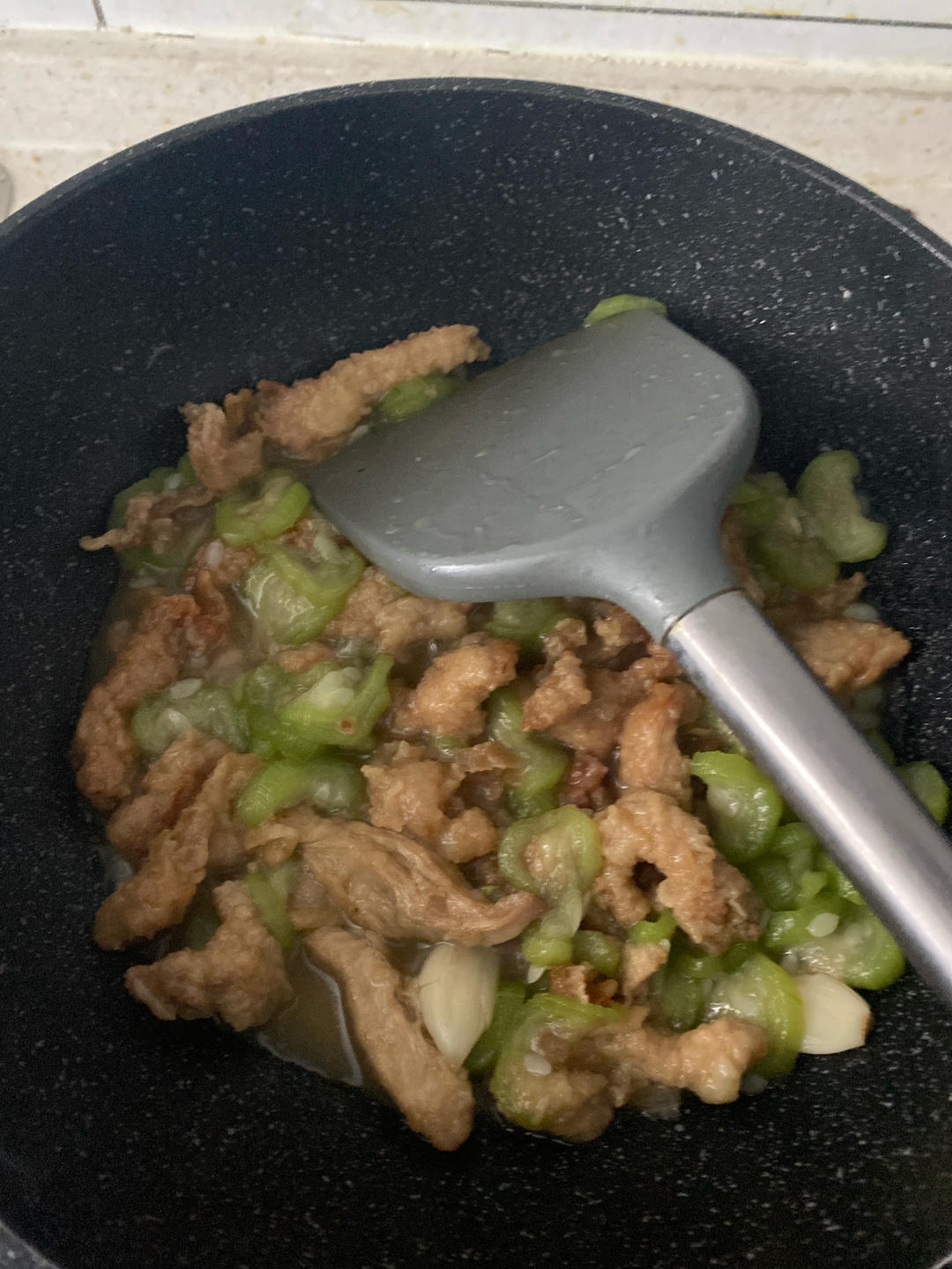 家常丝瓜炒肉