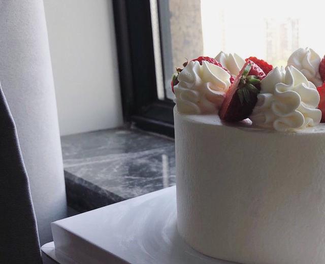 旋涡草莓奶油蛋糕的做法