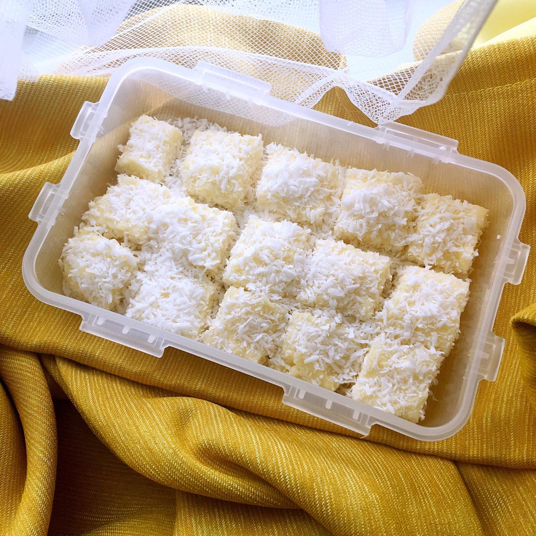 完胜85度C牛奶椰丝小方