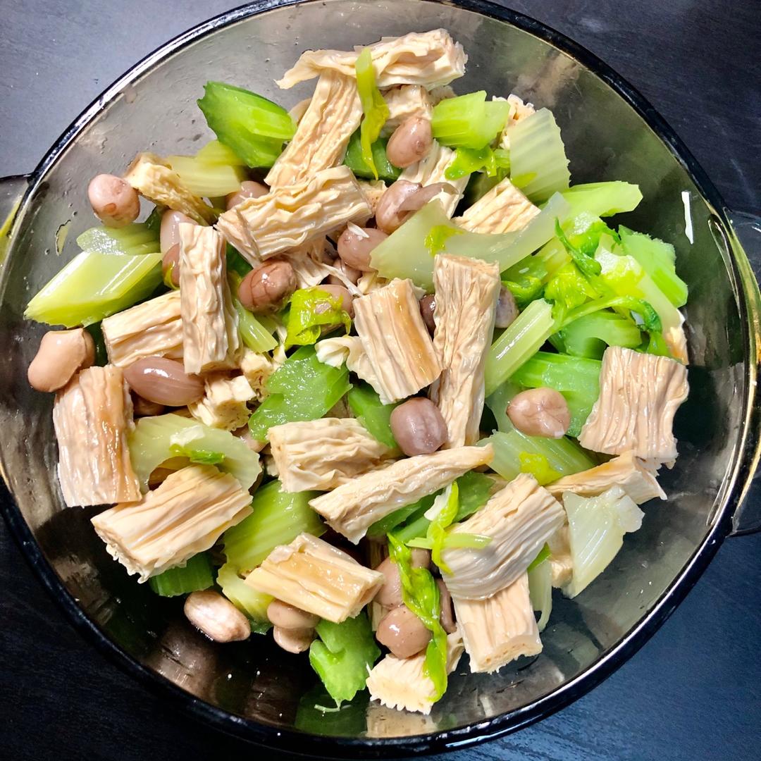 花生米不要再油炸了，教你好吃的做法，简单易学，上桌就光盘