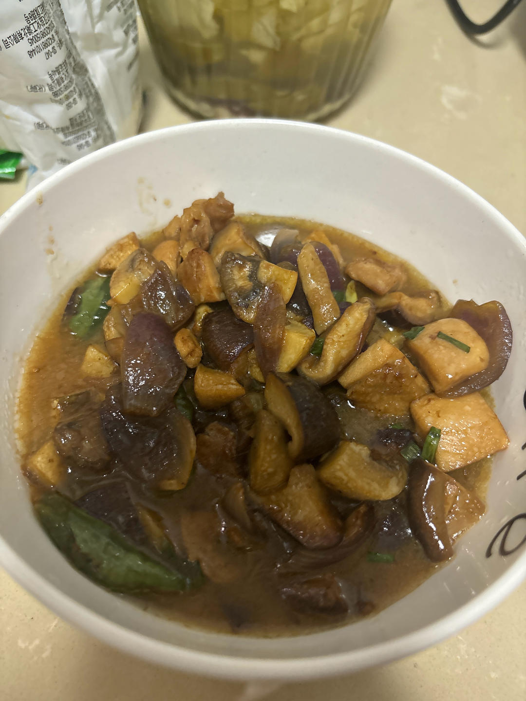 爽滑鲜嫩 下饭好吃 双菇滑鸡