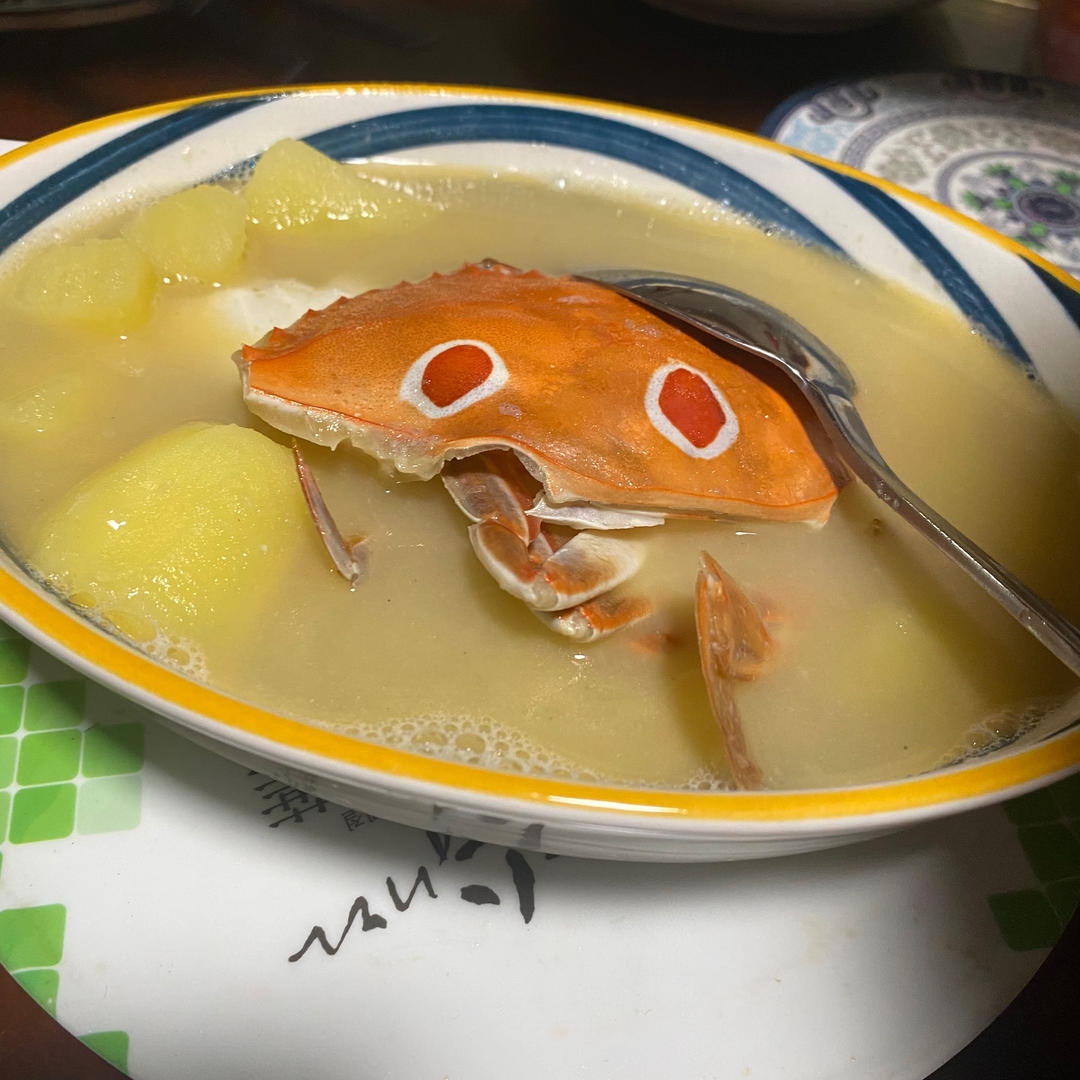 梭子蟹土豆汤