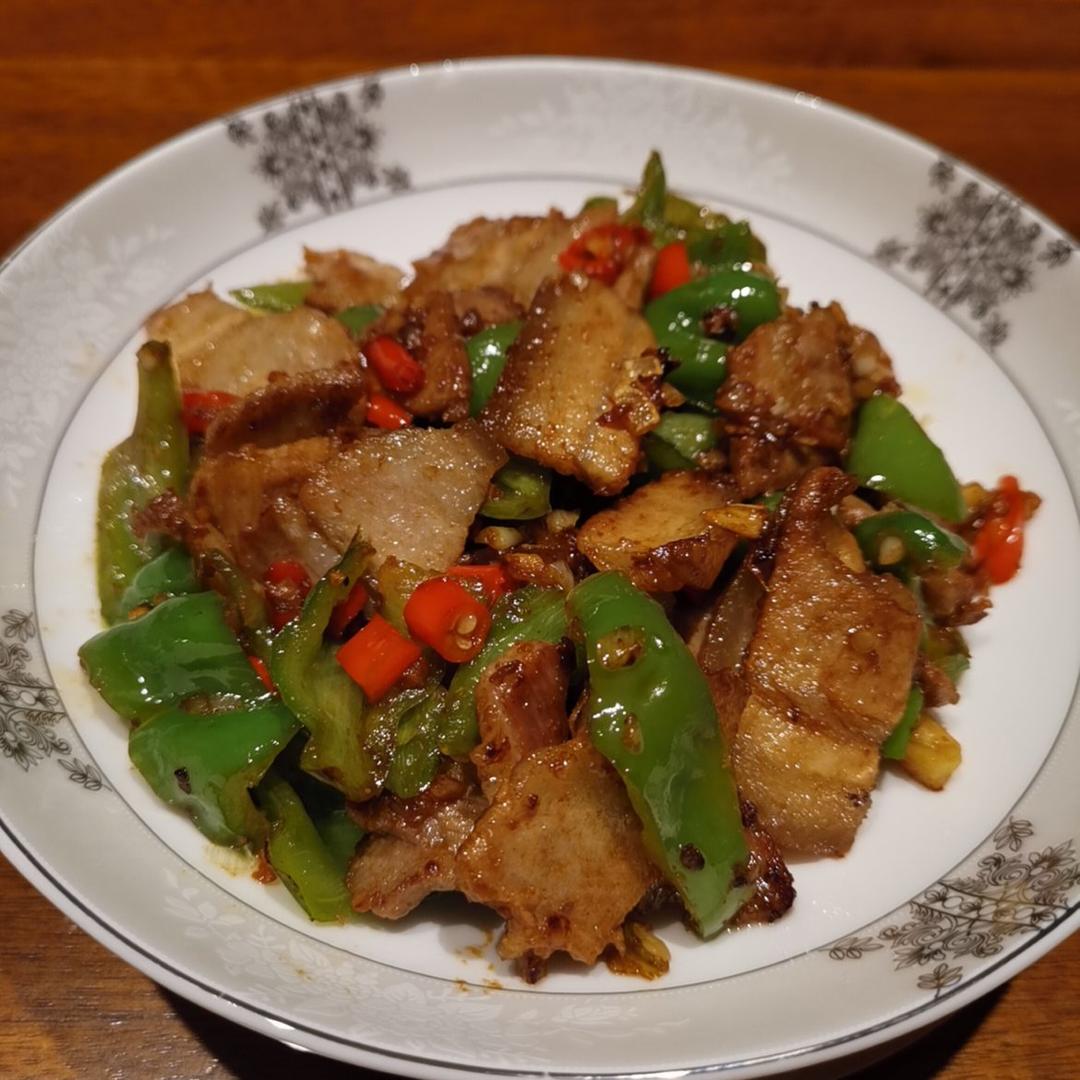 厨师长教你：“小炒肉”的家常做法，家常味很浓郁，先收藏起来