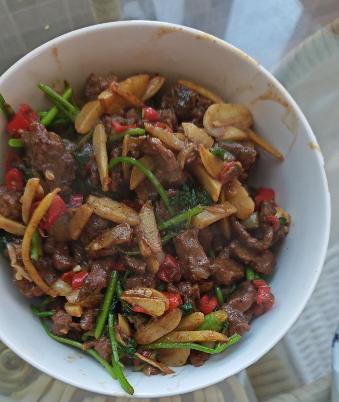 香菜牛肉