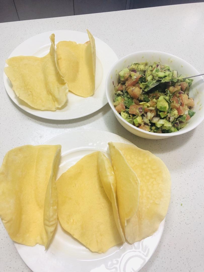 能装一切的U型墨西哥玉米塔可饼Taco