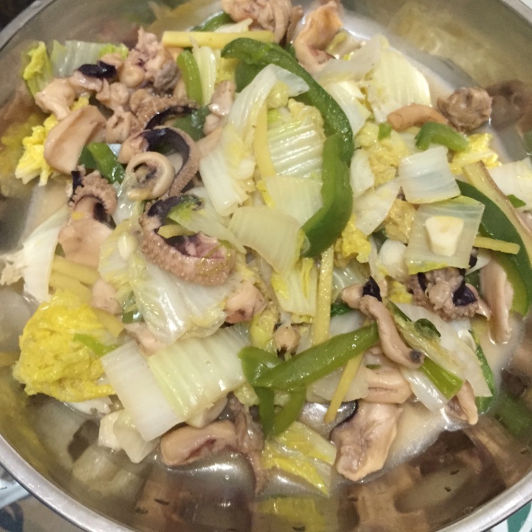 咩太做的墨鱼干炒白菜