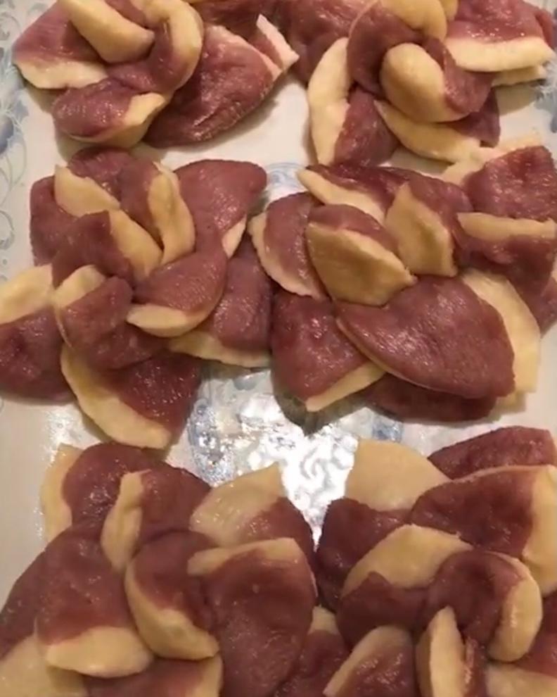 起床了小猫咪