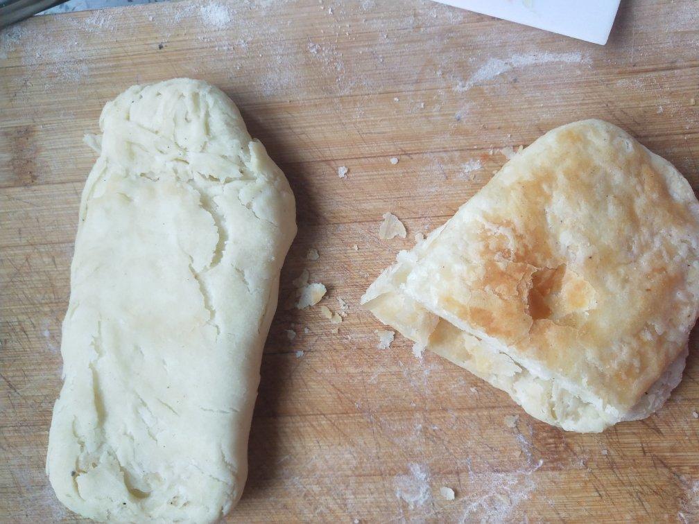 酥到掉渣的那种烧饼呀