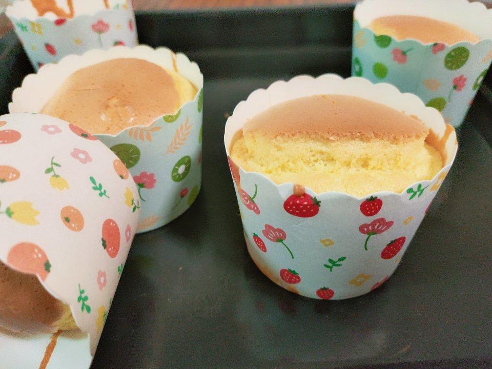 纸杯蛋糕 8寸戚风蛋糕的量