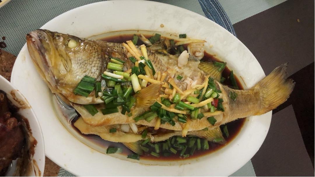 清蒸鲈鱼