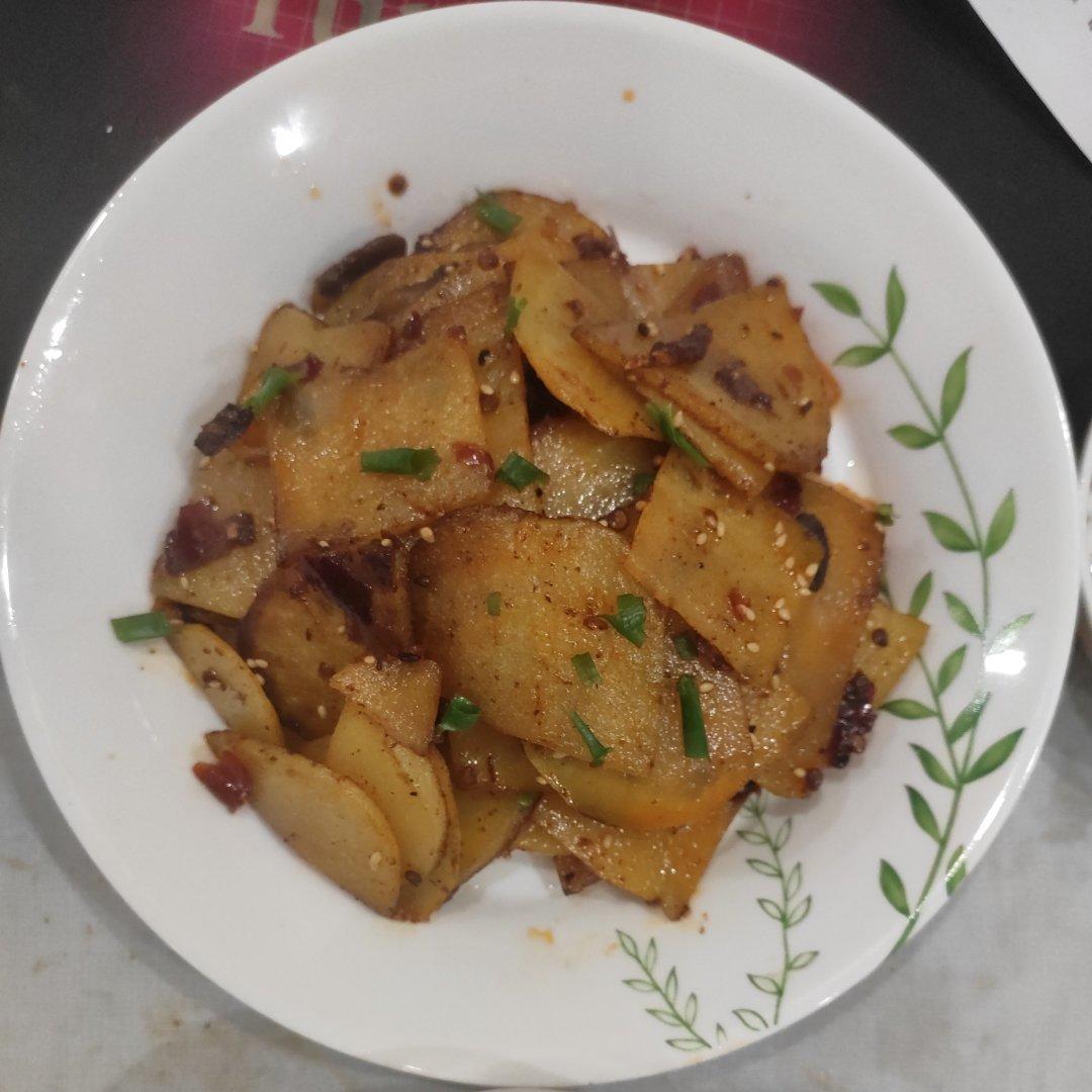 干锅土豆片