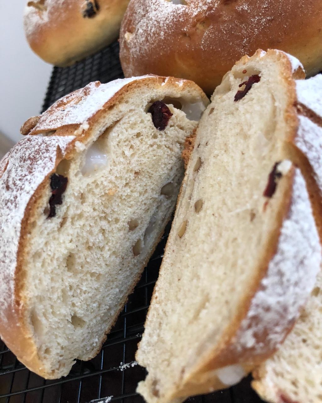 你懂得)ㄣ做的蔓越莓核桃全麦面包