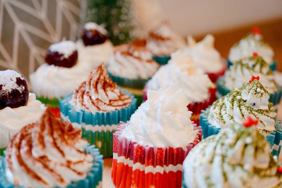 圣诞纸杯蛋糕