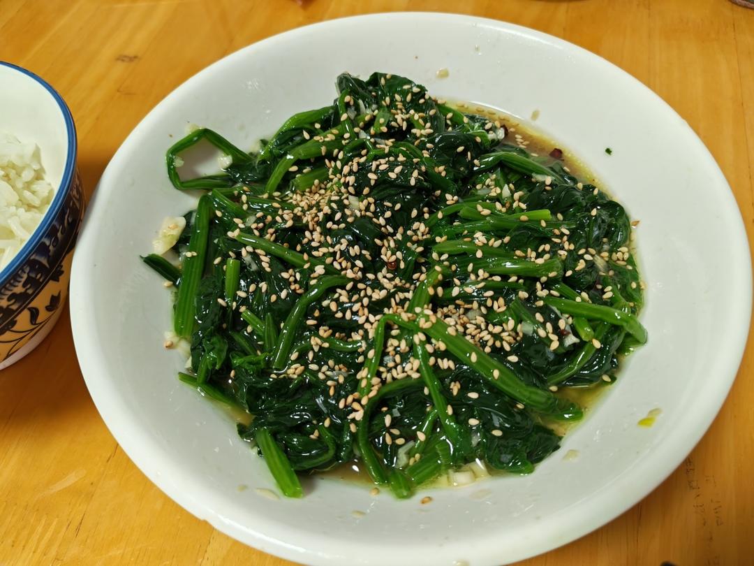 凉拌菠菜(家传秘方)