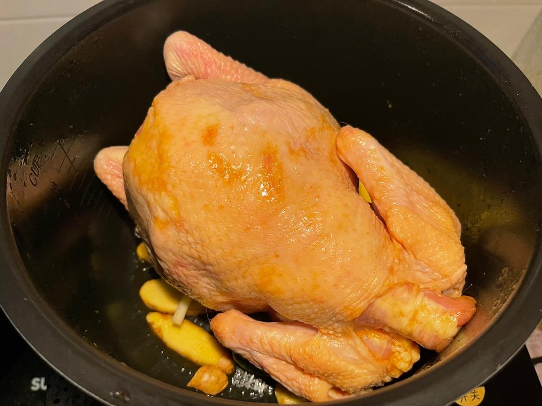 电饭煲鸡（不加一滴水）的做法
