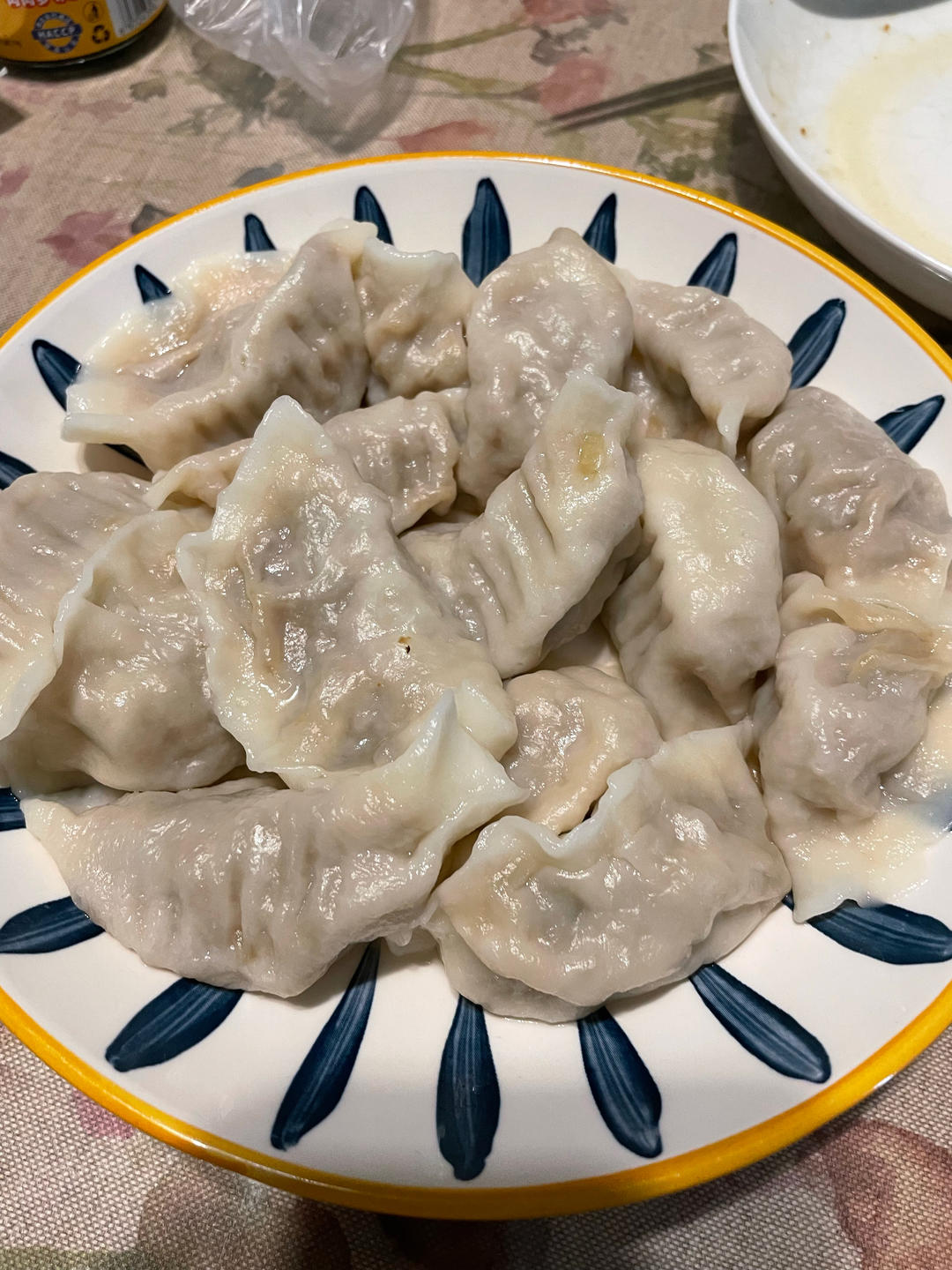 一出笼就抢光的青萝卜丝肉包