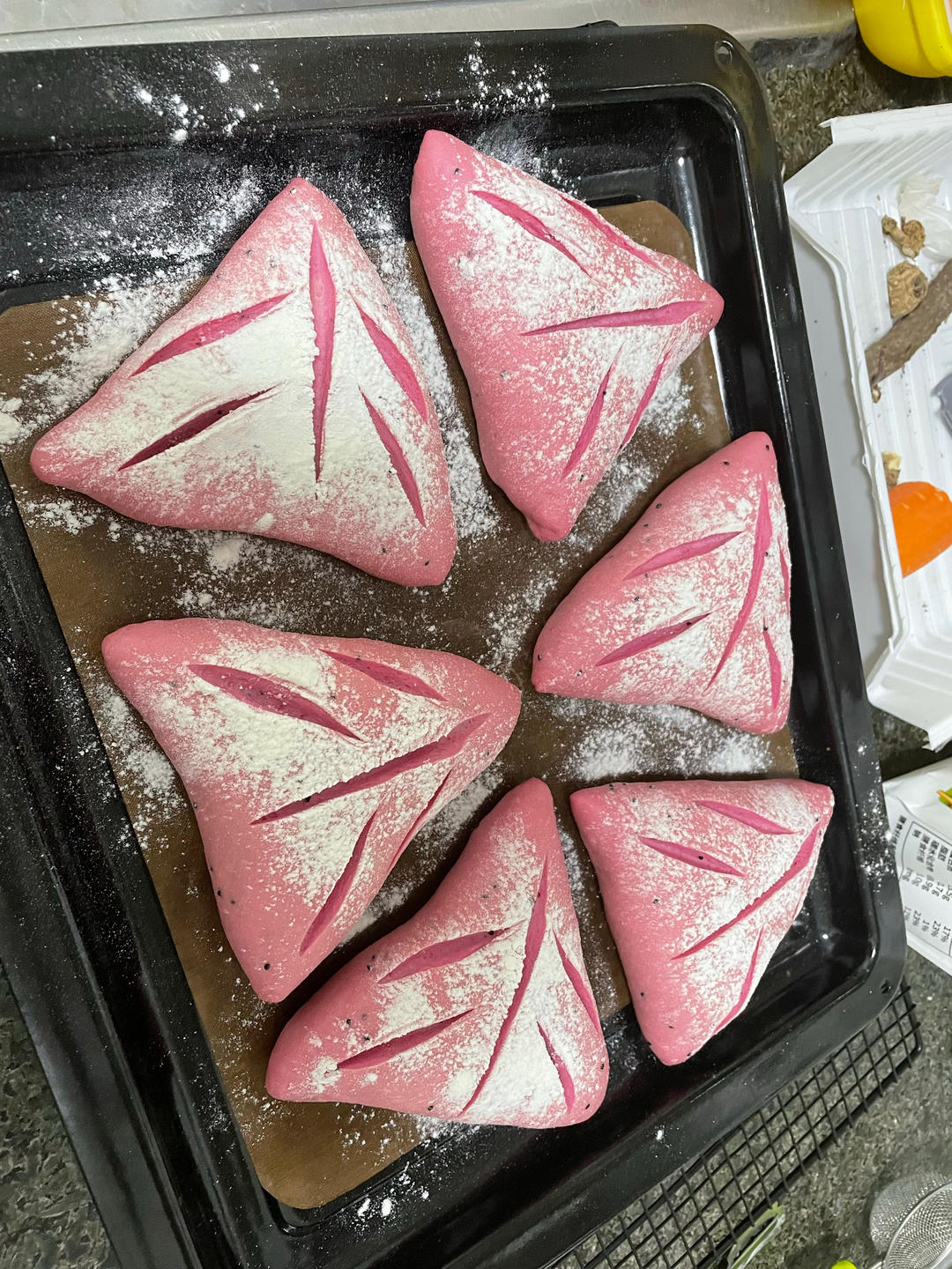 奈雪同款火龙果乳酪软欧包