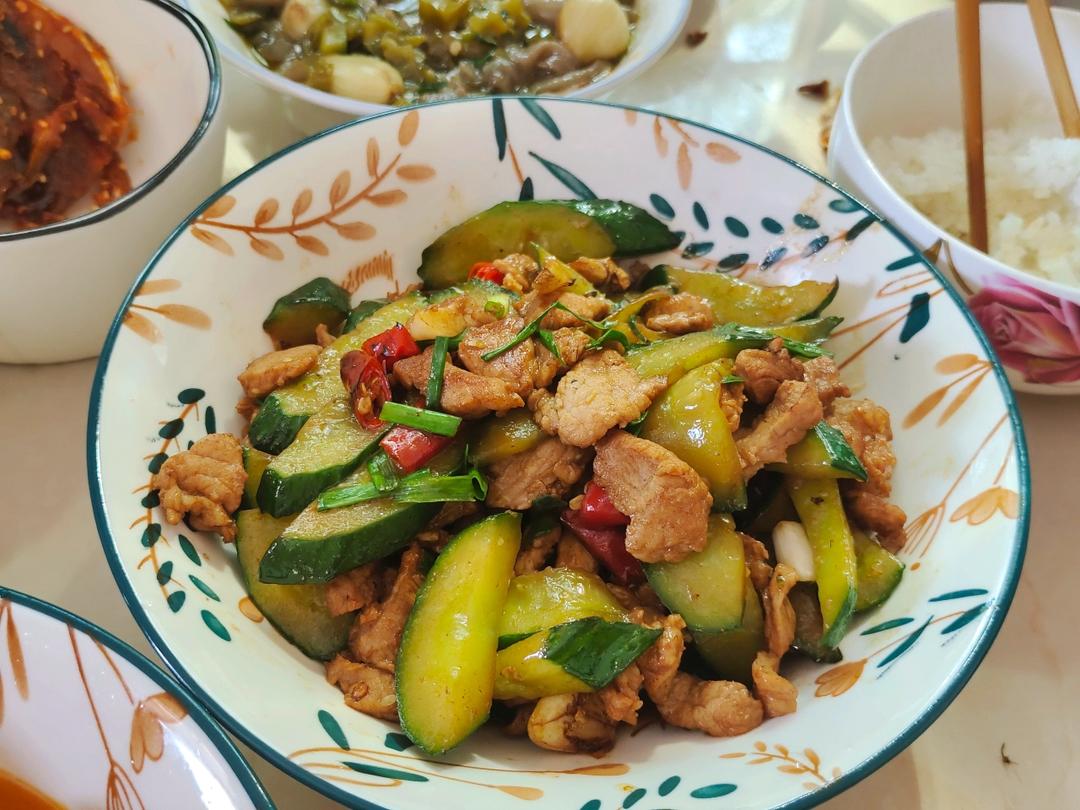 脆黄瓜炒肉