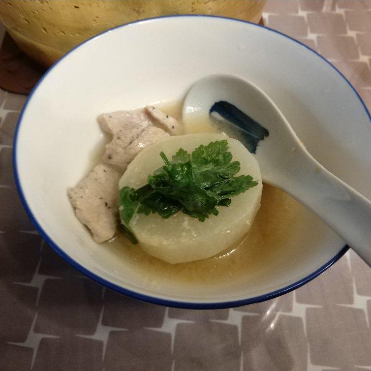 味噌萝卜暖身汤