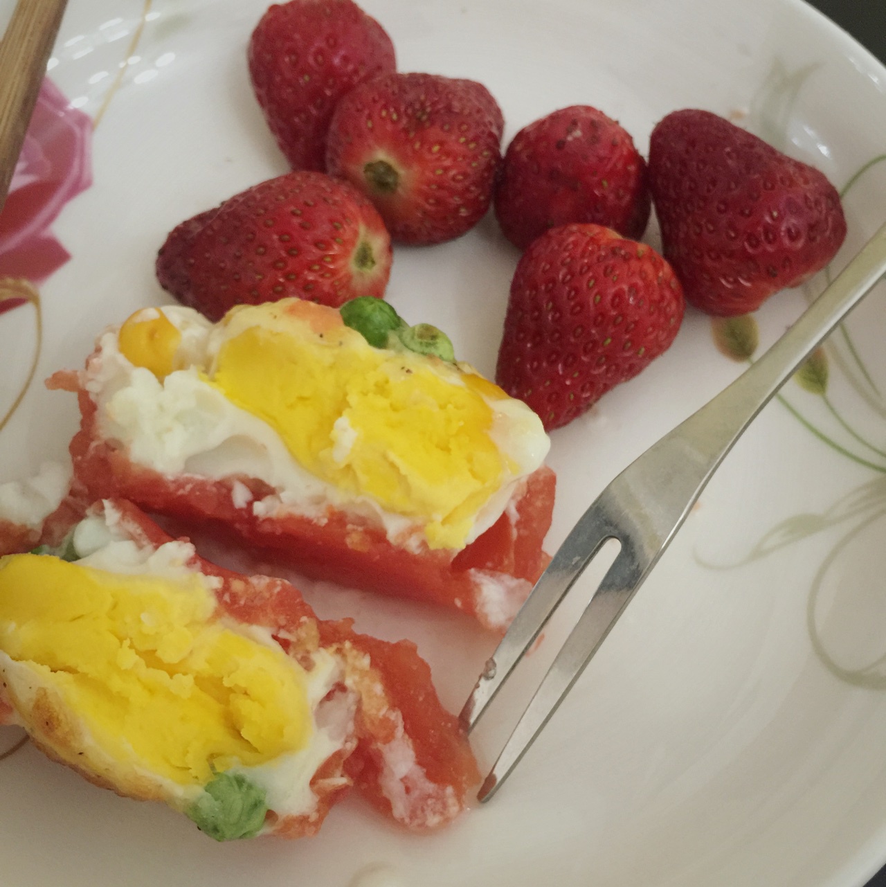 番茄鸡蛋杯（早餐鸡蛋杯升级版，彩椒鸡蛋杯姊妹篇）