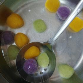 【视频】椰汁芋圆（芋头、红薯、紫薯圆）