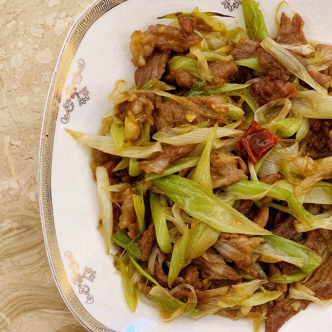 大葱炒肉的做法