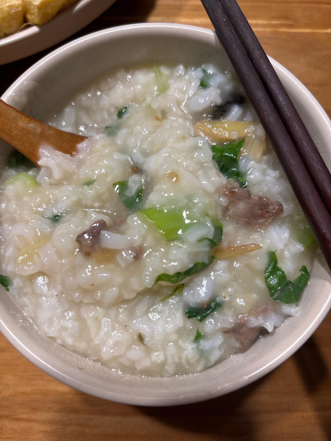 妈妈👩教我做的皮蛋瘦肉粥🥣简单快捷美味😋