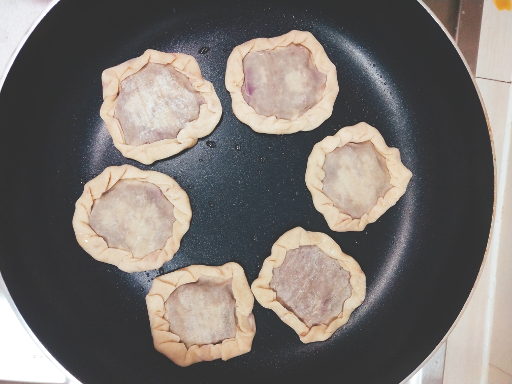 外酥里嫩的紫薯饼的做法 步骤6
