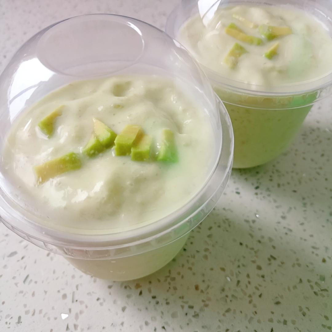 这是我喝过最好喝的牛油果奶昔🥑｜快来查收你的缤纷减脂杯🥰