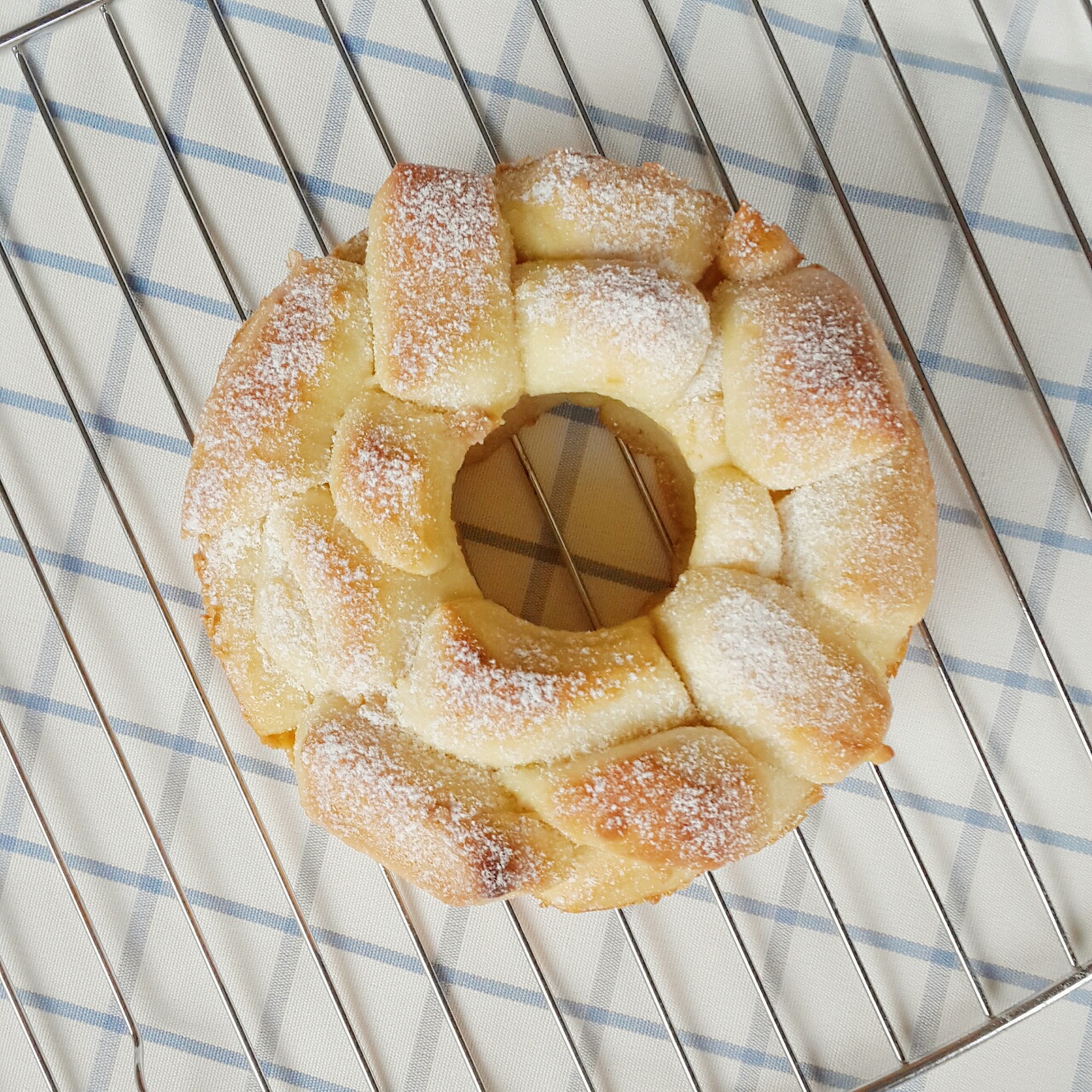 日式香浓炼乳面包