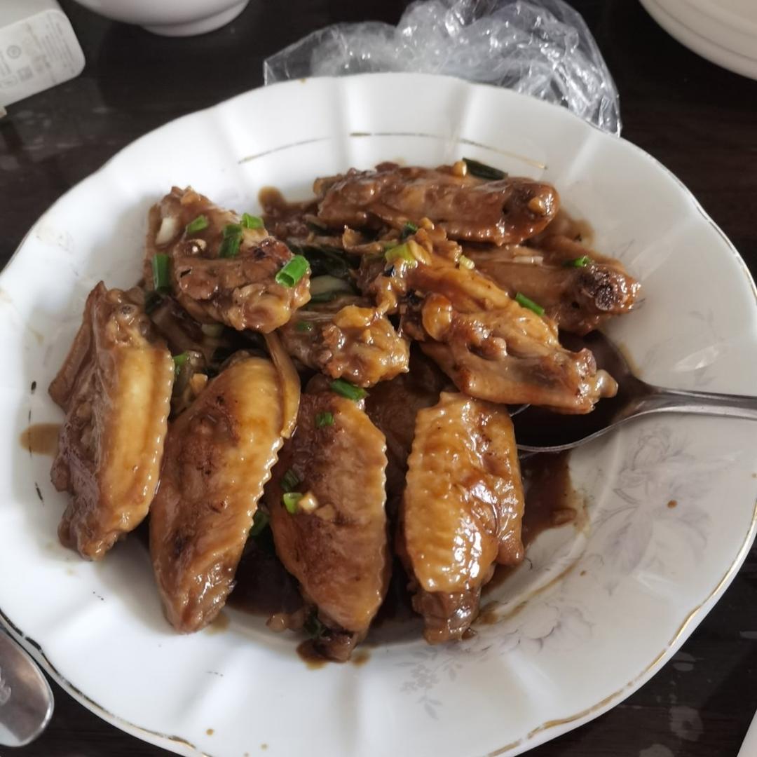 妈妈家的味道，吃了停不下来的红烧鸡翅