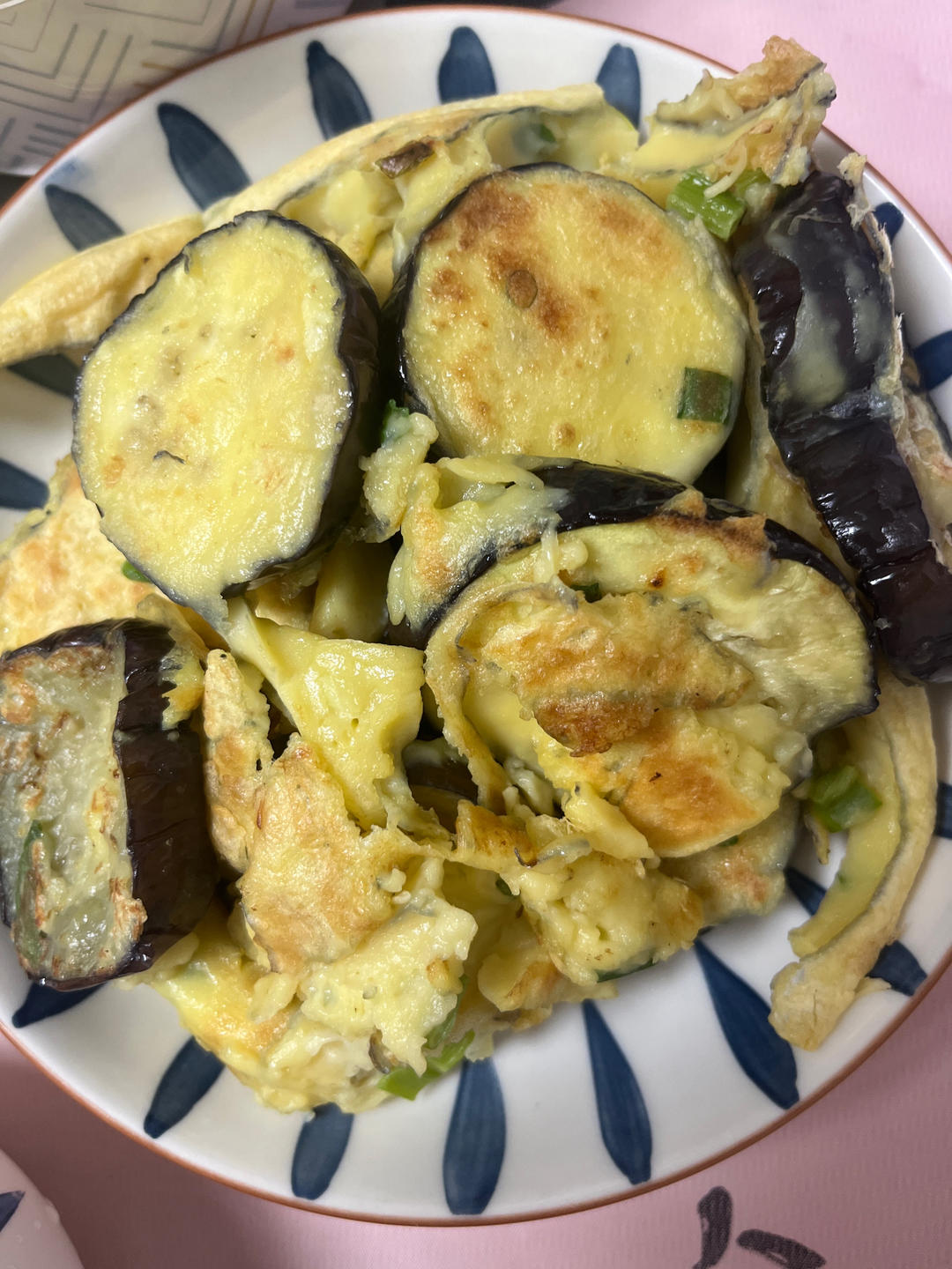 少油的蛋香煎茄子片