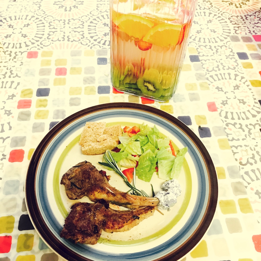 迷迭香煎小羊排