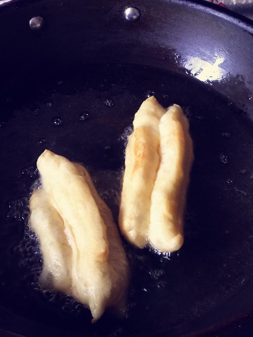 酥软小油条（早餐）