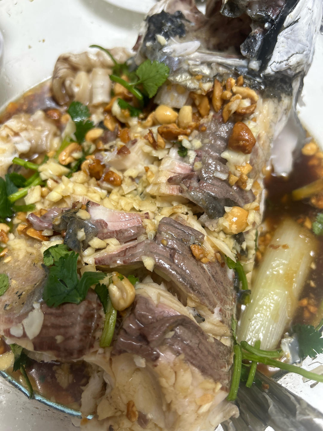 蒜爆鱼（煮鱼）