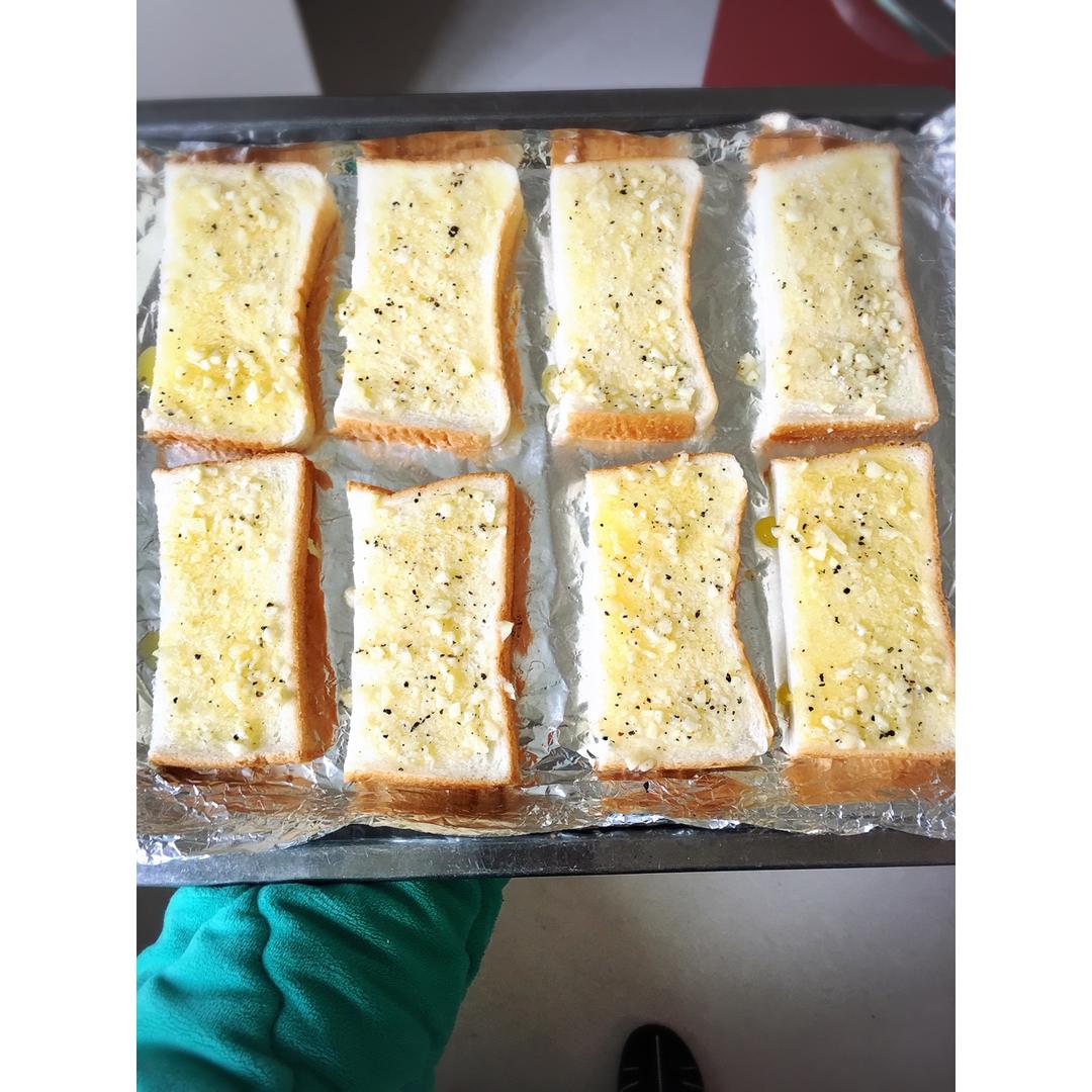 蒜香黄油面包条