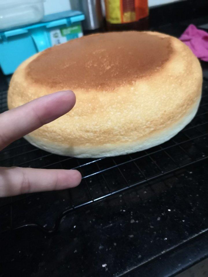 不开裂不回缩不掉皮的酸奶水浴法蛋糕