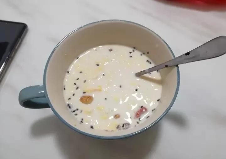 牛奶鸡蛋醪糟