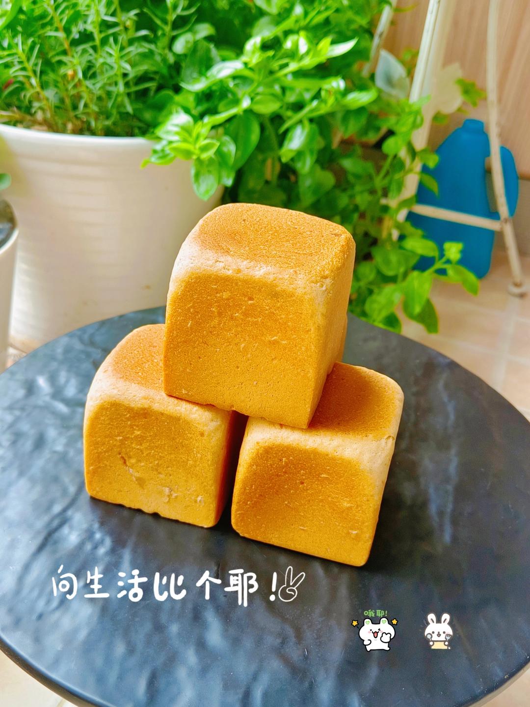 软乎小方块~淡奶吐司